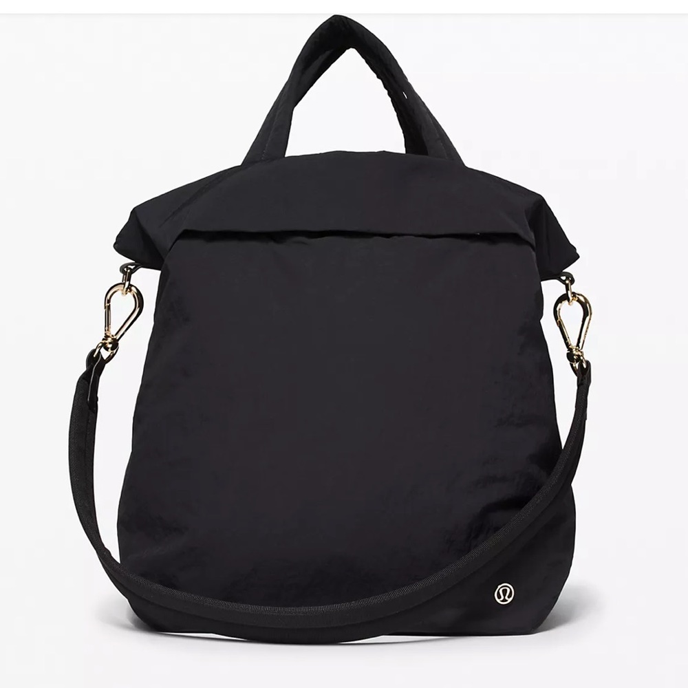 Lululemon On my level bag